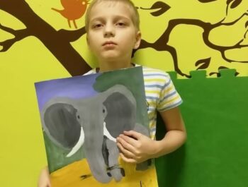 Пейжази знойной Африки с контрастными фигурами животных