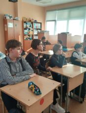 По русскому языку в феврале у учеников Ресурсного класса было два внеурочных занятия