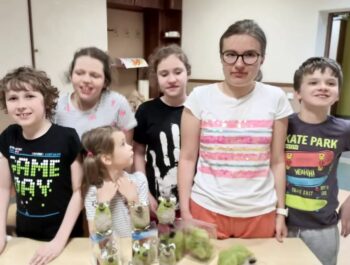 Забавный и яркий окончательный аккорд
