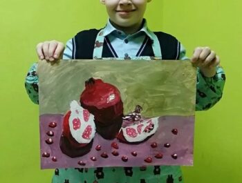 Потрясающий и очень зимний натюрморт рисовали ребята 16 декабря