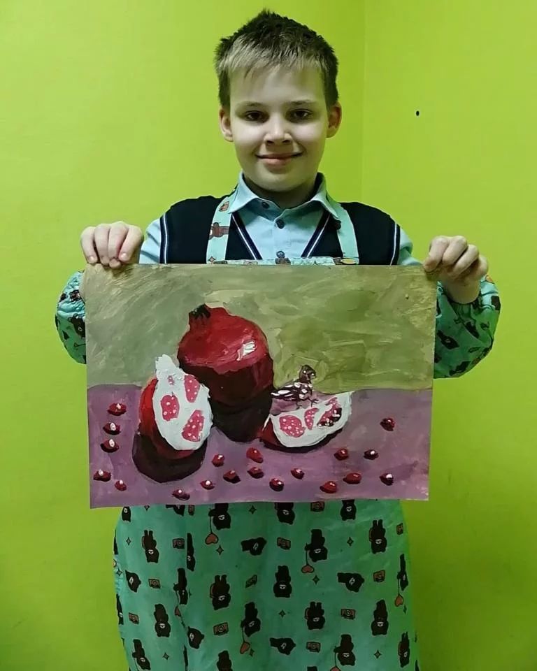 Потрясающий и очень зимний натюрморт рисовали ребята 16 декабря