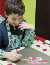 23 декабря на очередном занятии ребята нарисовали мороженое на палочке