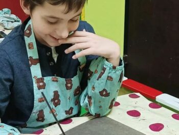 23 декабря на очередном занятии ребята нарисовали мороженое на палочке