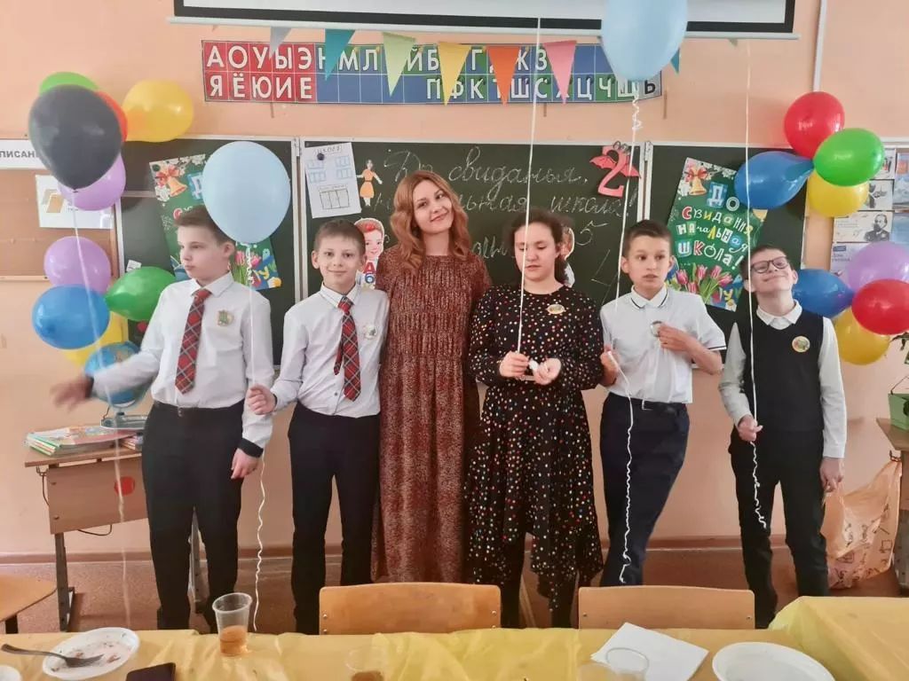Выпускной  по поводу окончания начальной школы грустный праздник